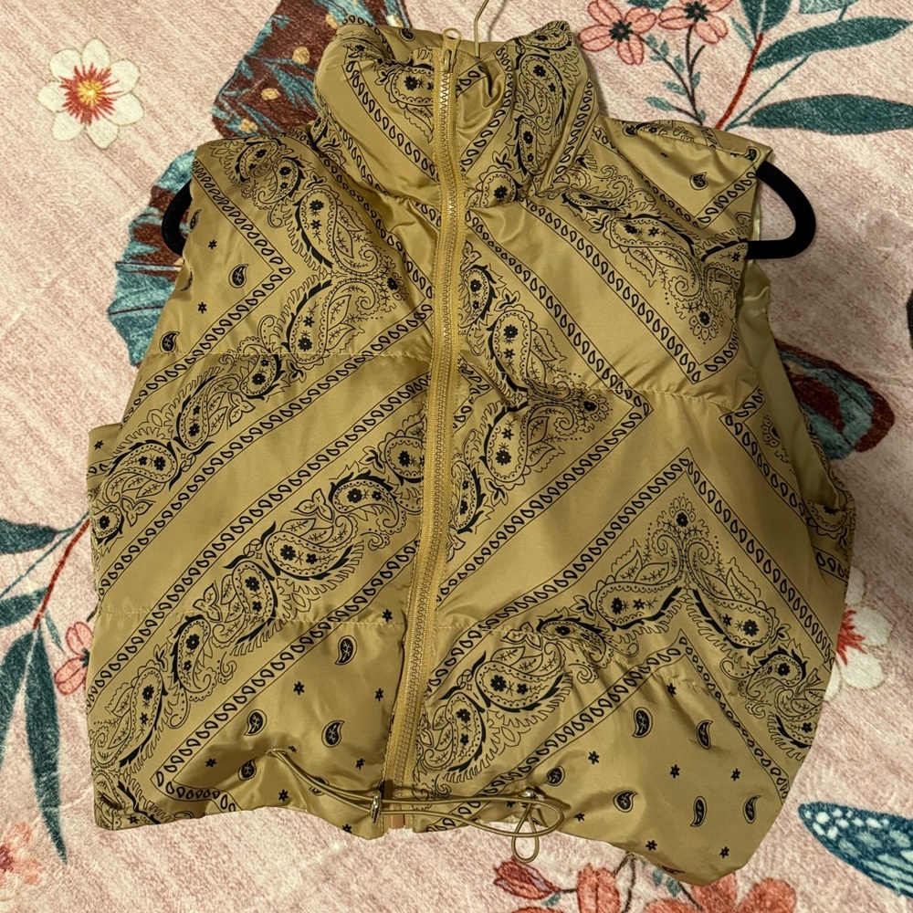 Boutique Cropped Vest